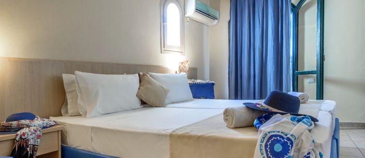 Фото отеля Pela Maria Hotel (Adults Only)