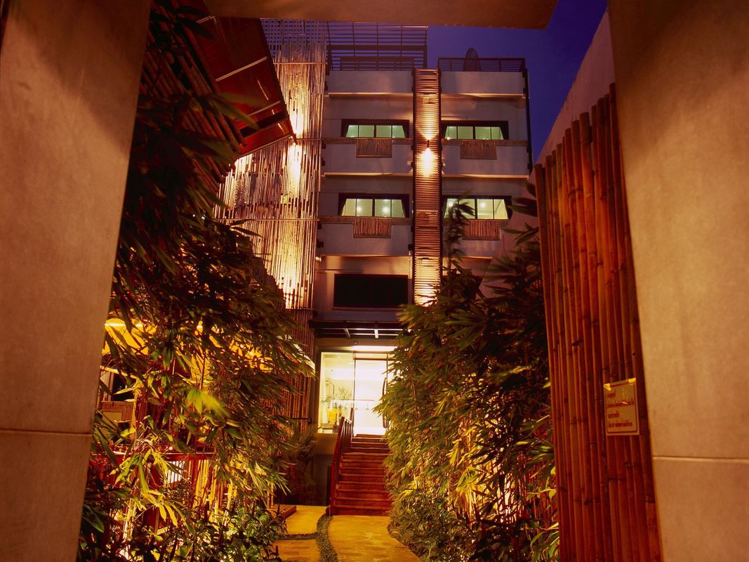 Bamboo House Phuket Hotel фото 9