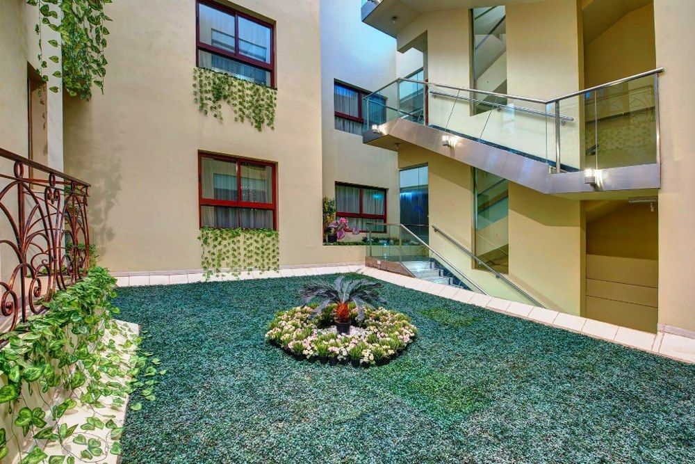 Beach Hotel Apartment фото 21