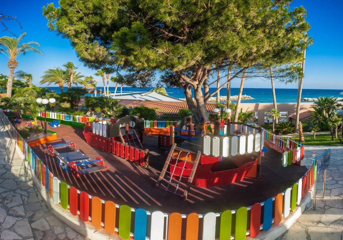 Amathus Beach Hotel Limassol фото 6