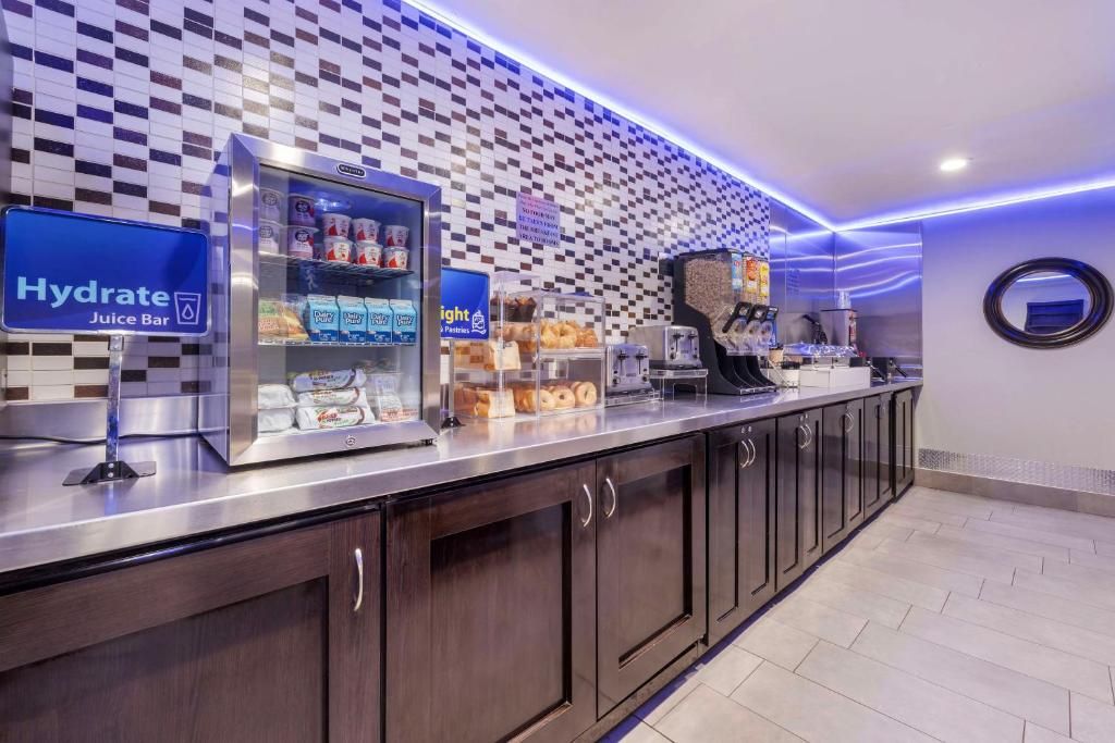 Best Western McCarran Inn фото 37