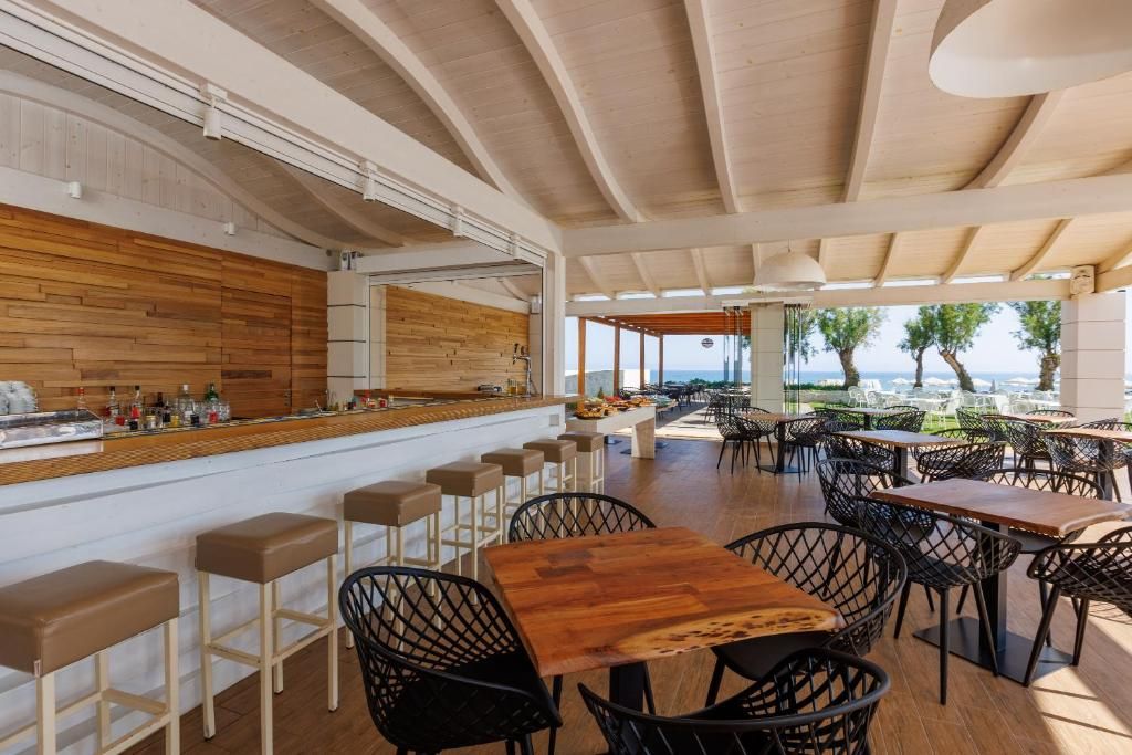 Malia Bay Beach Hotel & Bungalows фото 39