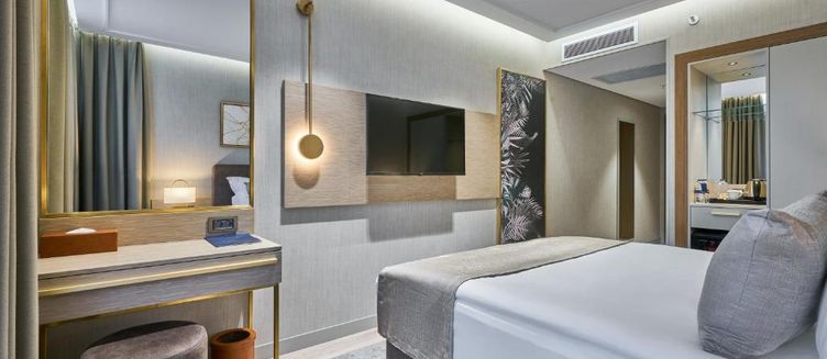 Фото отеля Rayelin Hotel Old City
