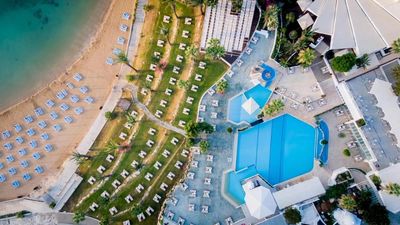 Golden Coast Beach Hotel фото 5