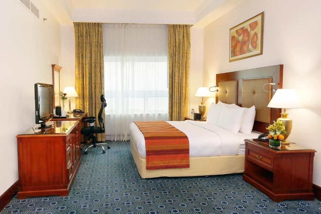 Holiday Inn Bur Dubai Embassy District фото 60