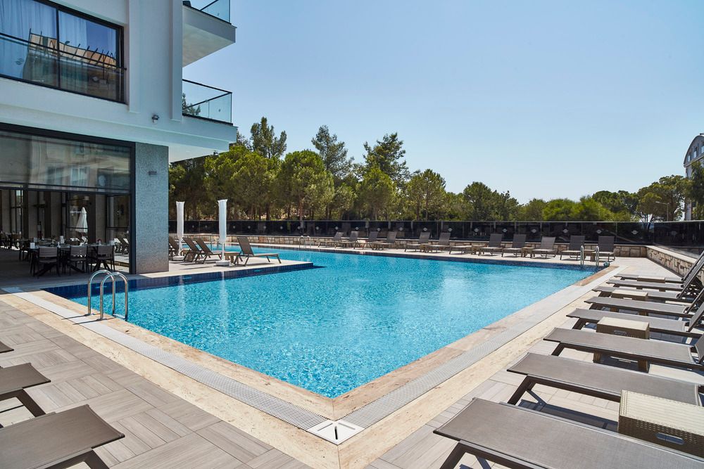 Maril Beach & Spa Hotel фото 49