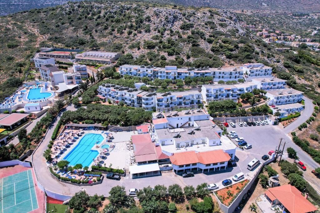 Semiramis Village Hotel фото 36