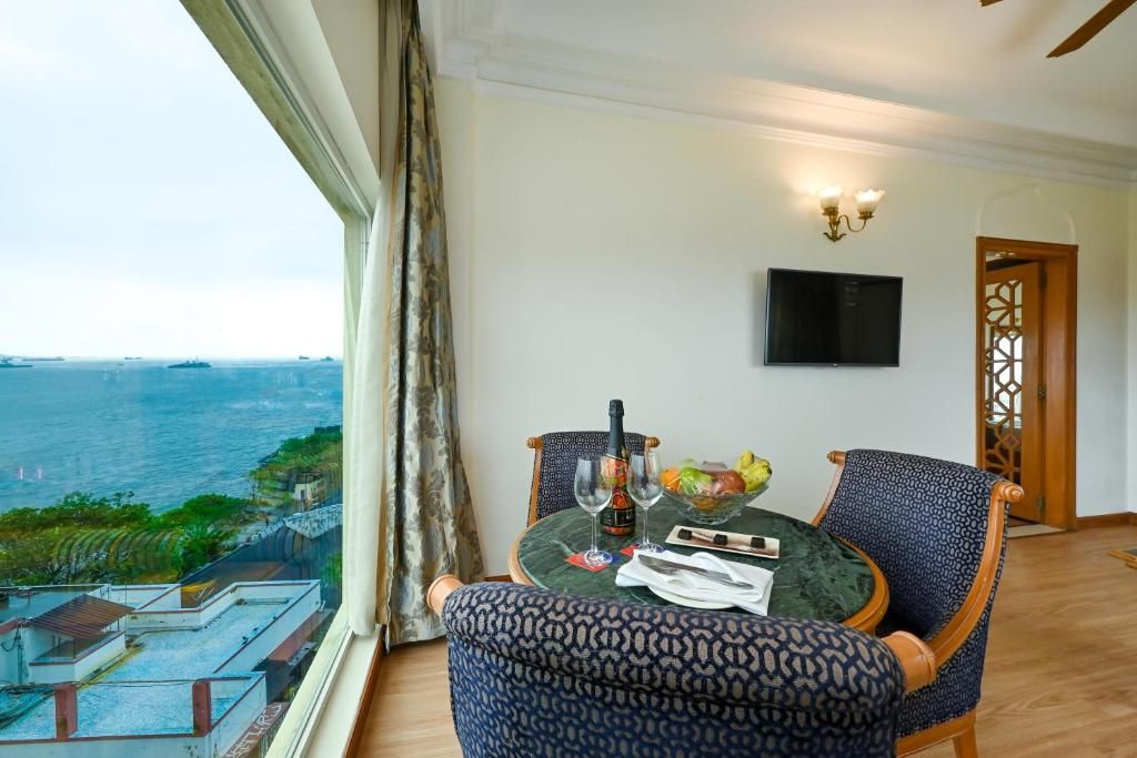 Fariyas Hotel Mumbai фото 42