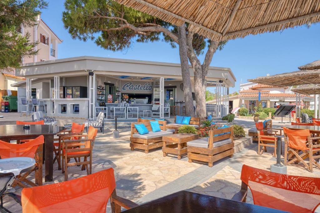 Castello Beach Hotel фото 27