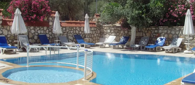 Фото отеля Lizo Hotel
