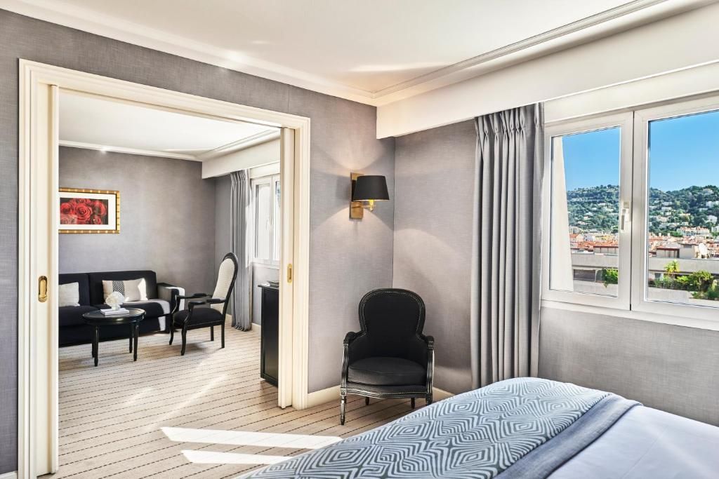 Hôtel Barrière Le Majestic Cannes фото 52