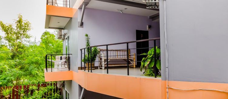 Фото отеля Baan Yuyen Karon Guesthouse