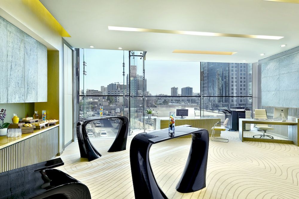 DoubleTree by Hilton Doha Old Town фото 42
