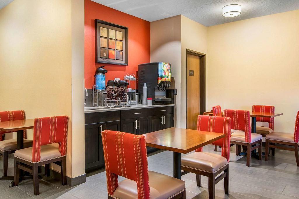 Comfort Suites фото 21