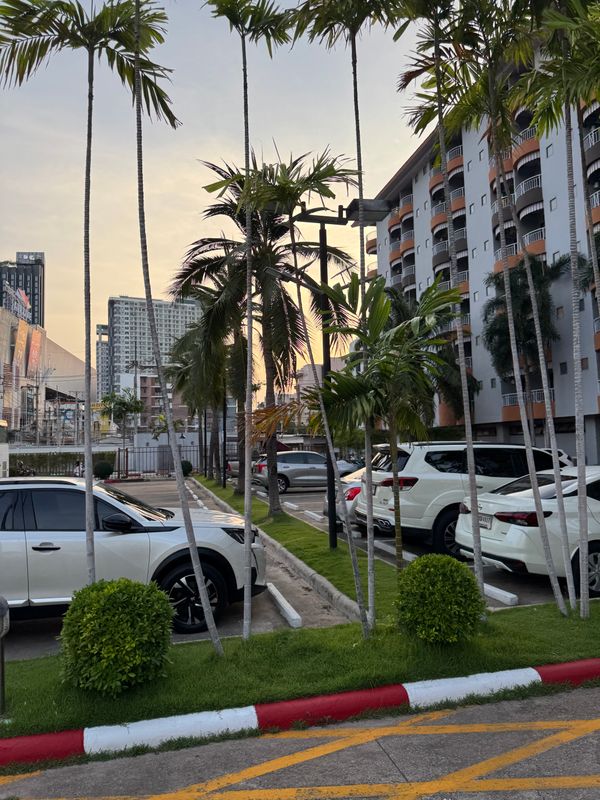 Heeton Concept Hotel Pattaya фото 33