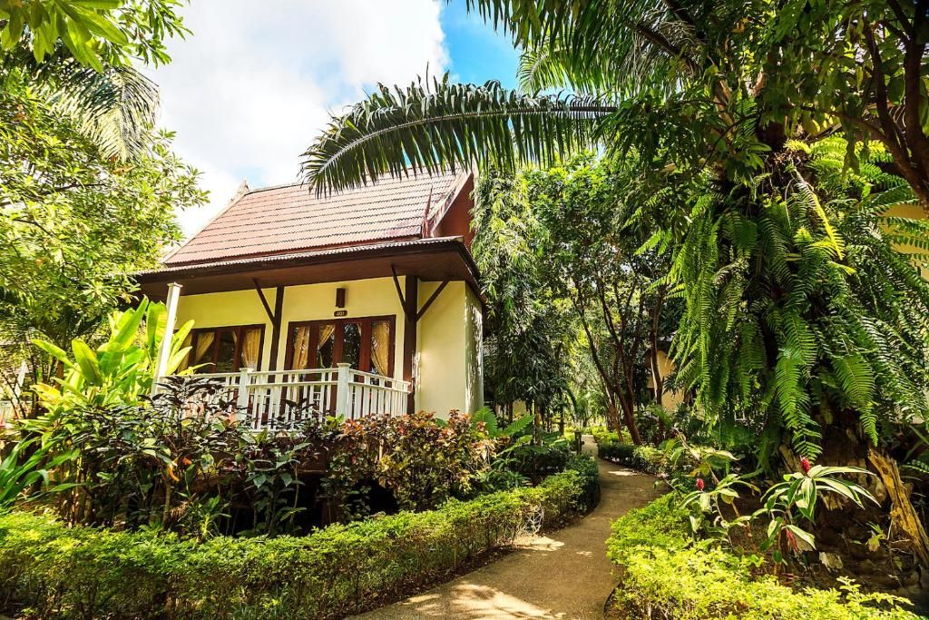 Lanta Klong Nin Beach Resort фото 14