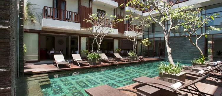 Фото отеля d'primahotel Seminyak