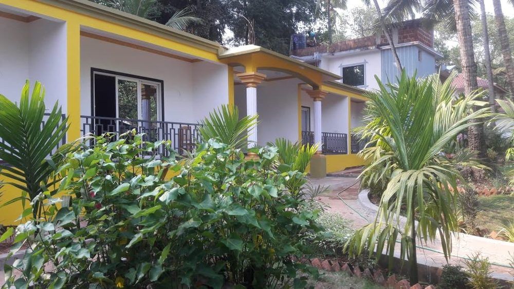 Lavish Exotic Hotel & Apartment фото 9