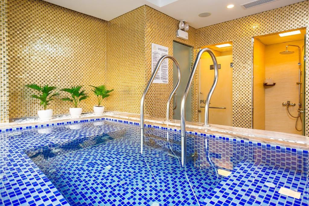 Paris Deli Danang Beach Hotel фото 30