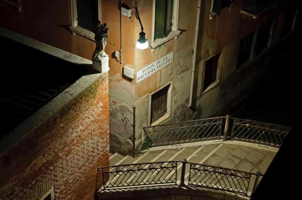 Hotel La Fenice et Des Artistes фото 39