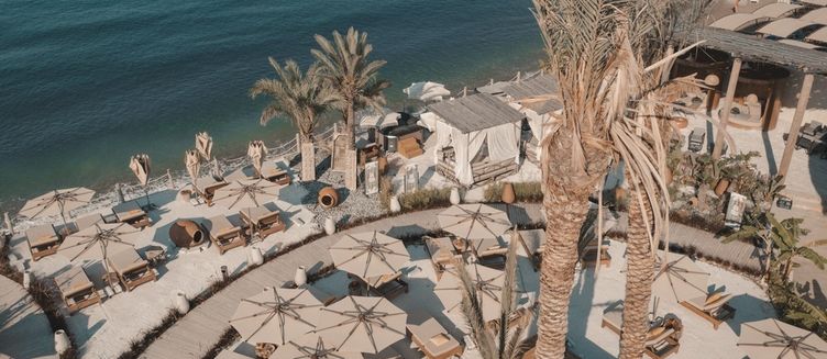 Фото отеля Azura World Hotel