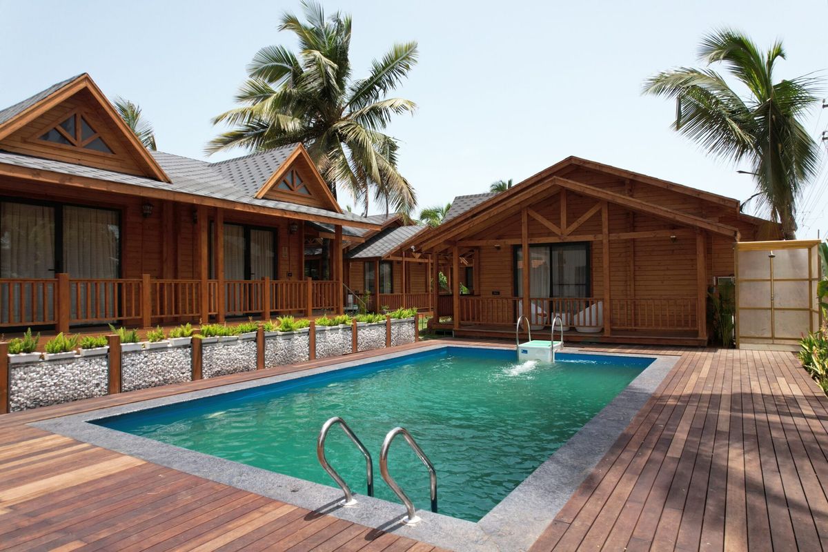 Foxoso Aaristo Baga Beach Resort фото 2