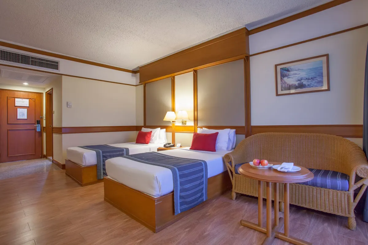 Cholchan Pattaya Beach Resort фото 4