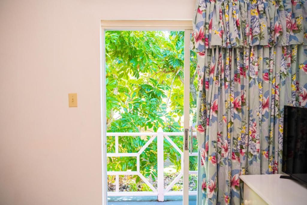 Shields Negril Villas LTD фото 35