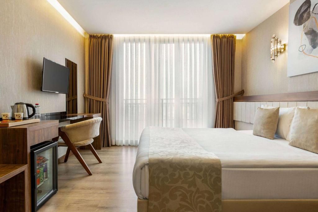 Operla Airport Hotels, Trademark Collection by Wyndham фото 4