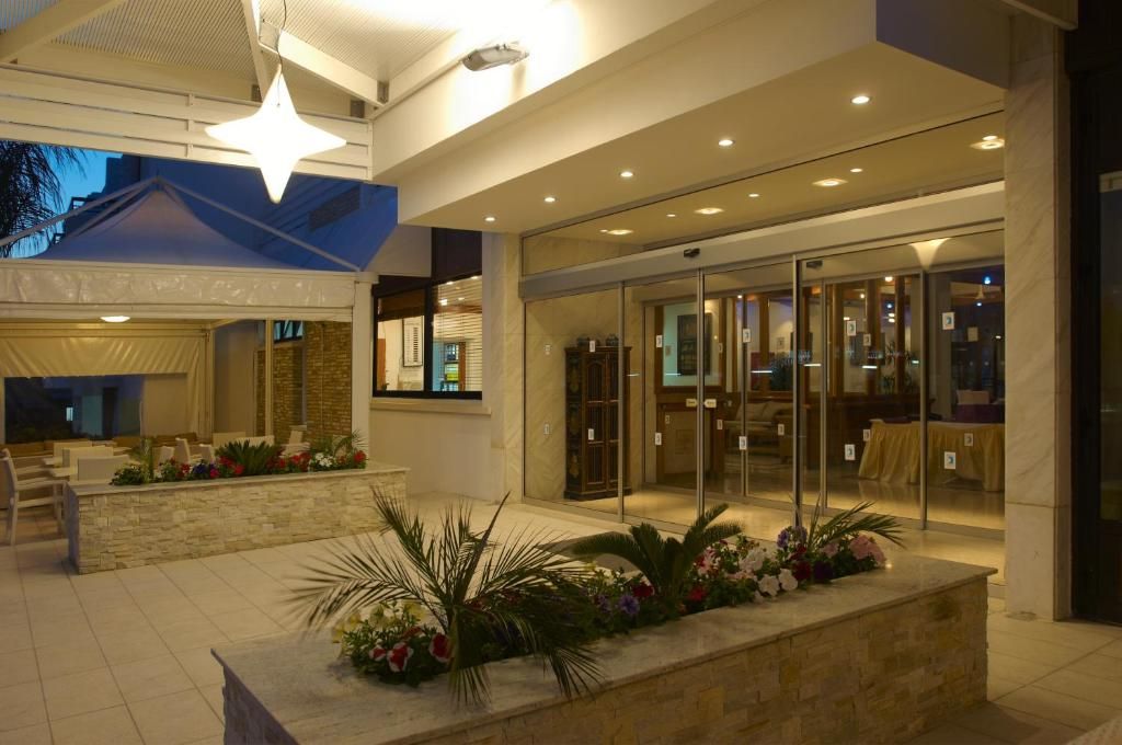 Senator Hotel Apartments - Adults Only фото 4