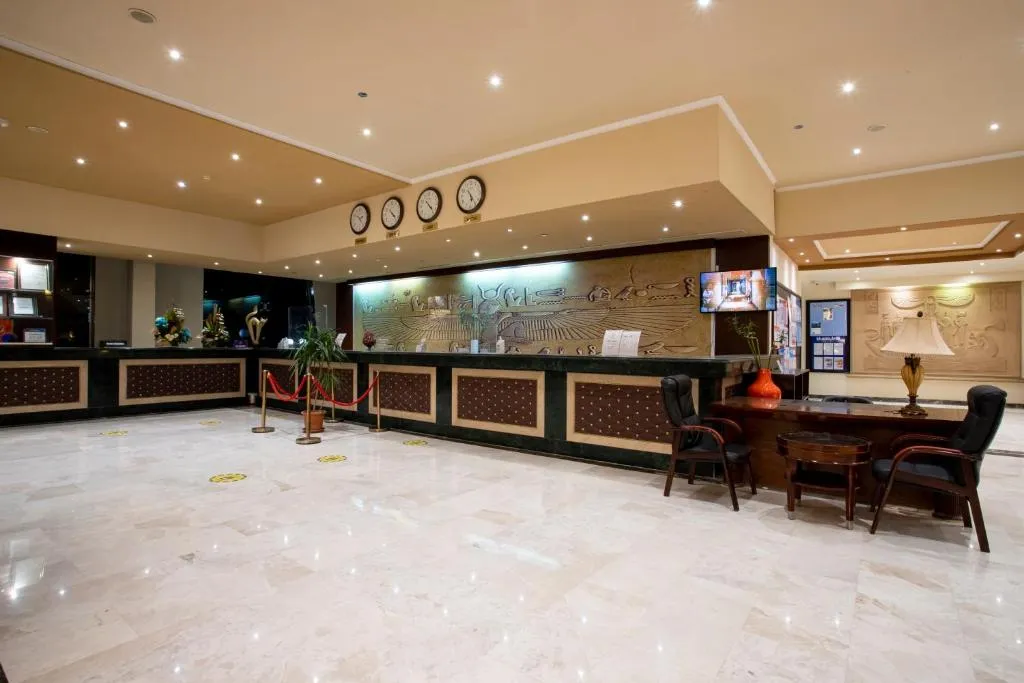 AMC Royal Hotel & Spa фото 11