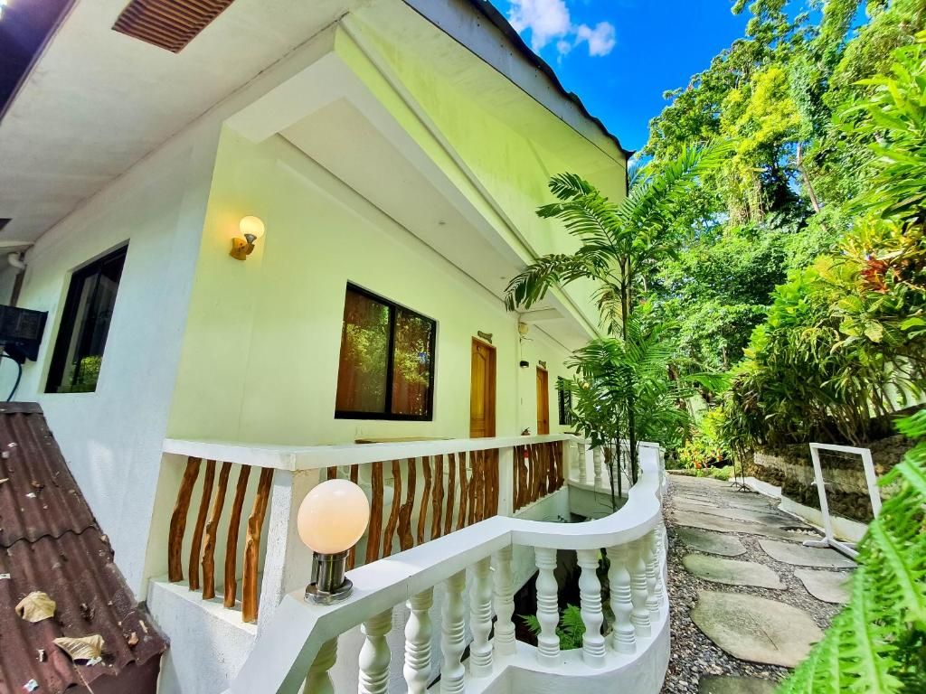 Гостиница «Cocoloco Boracay Beach Resort» фото 3