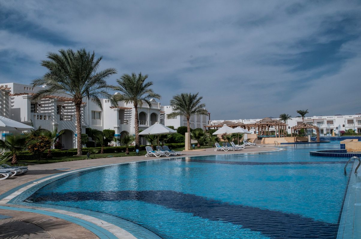 Continental Plaza Beach Resort фото 43