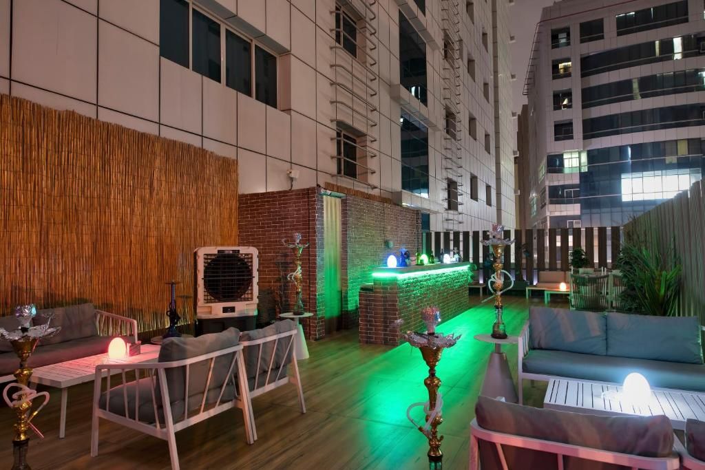 Grandeur Hotel фото 28