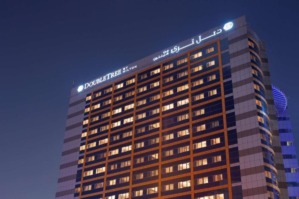 DoubleTree by Hilton Hotel and Residences Dubai Al Barsha фото 43