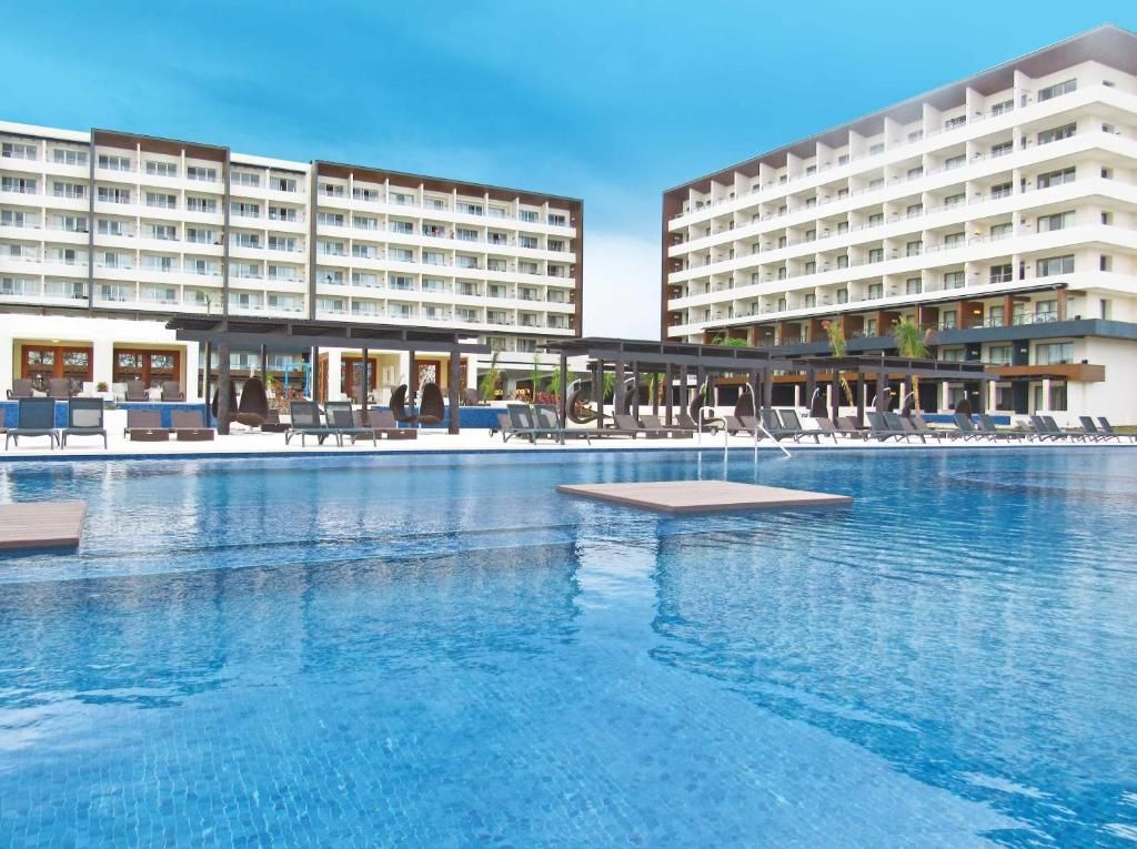 Royalton Blue Waters Montego Bay, An Autograph Collection All- Inclusive Resort фото 18
