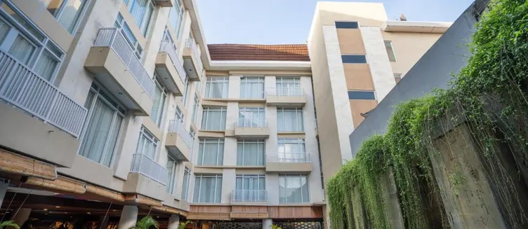 Фото отеля Bedrock Hotel Kuta Bali