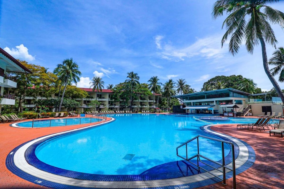 Holiday Villa Resort & Beachclub Langkawi фото 0