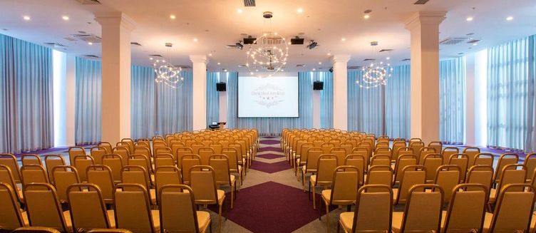 Фото отеля Marins Grand Hotel Астрахань