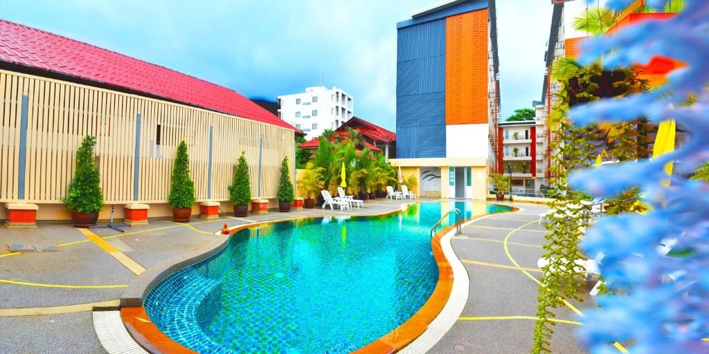 Andatel Grande Patong Phuket фото 13