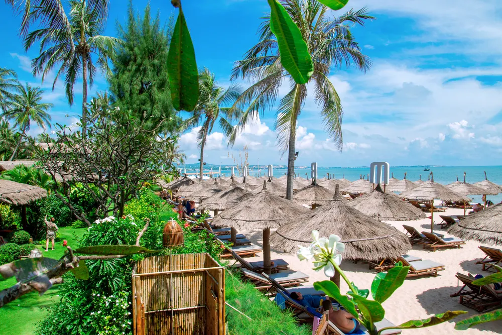 Bamboo Village Beach Resort & Spa фото 32
