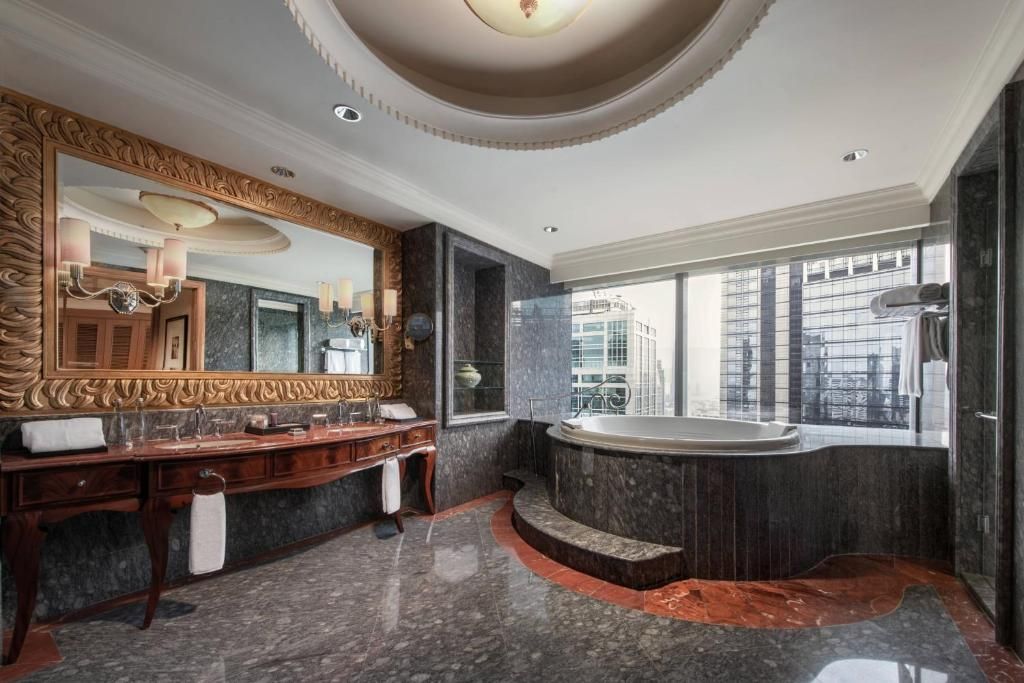 The Ritz-Carlton Jakarta, Mega Kuningan фото 17