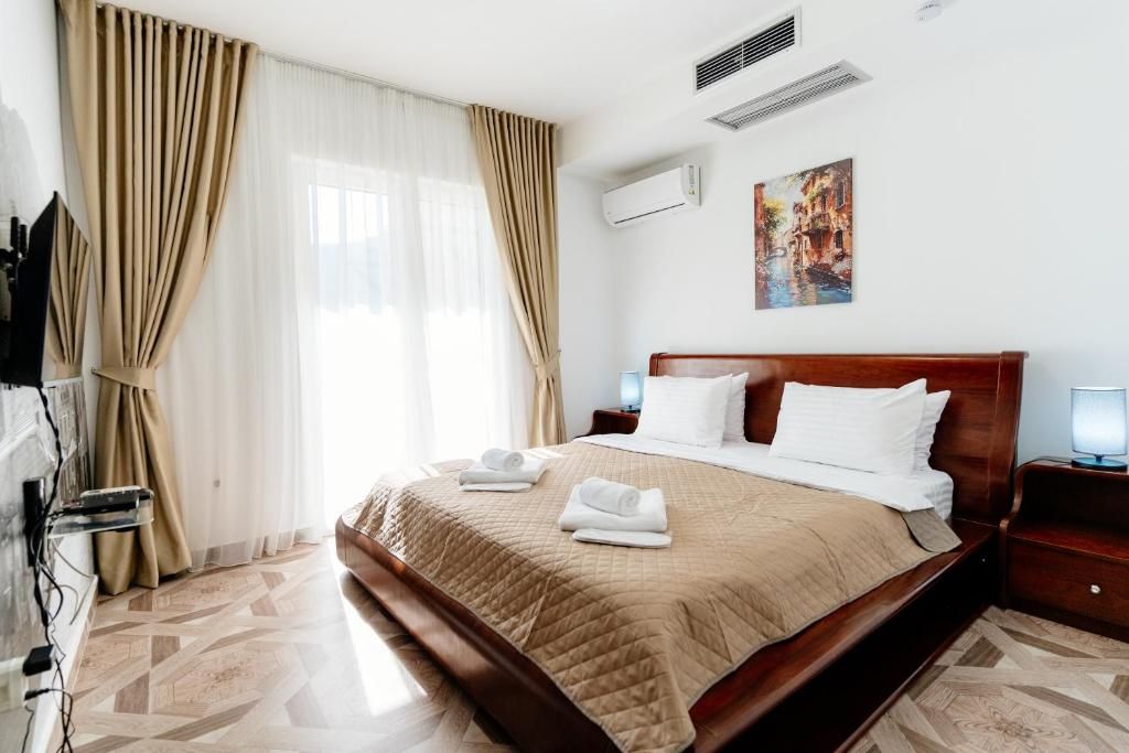 Accommodation Tianis Deluxe Rooms фото 8