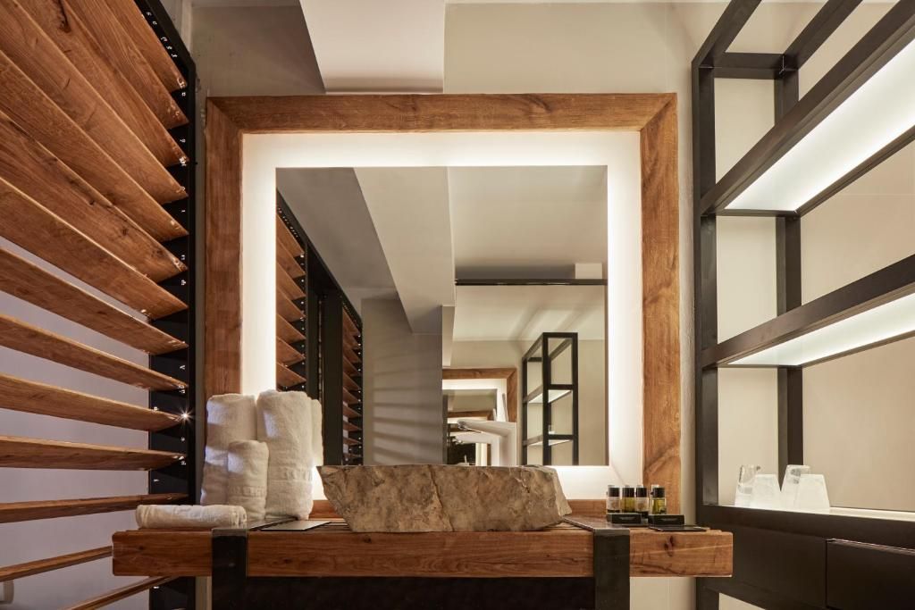 Royal Myconian - Leading Hotels of the World фото 32