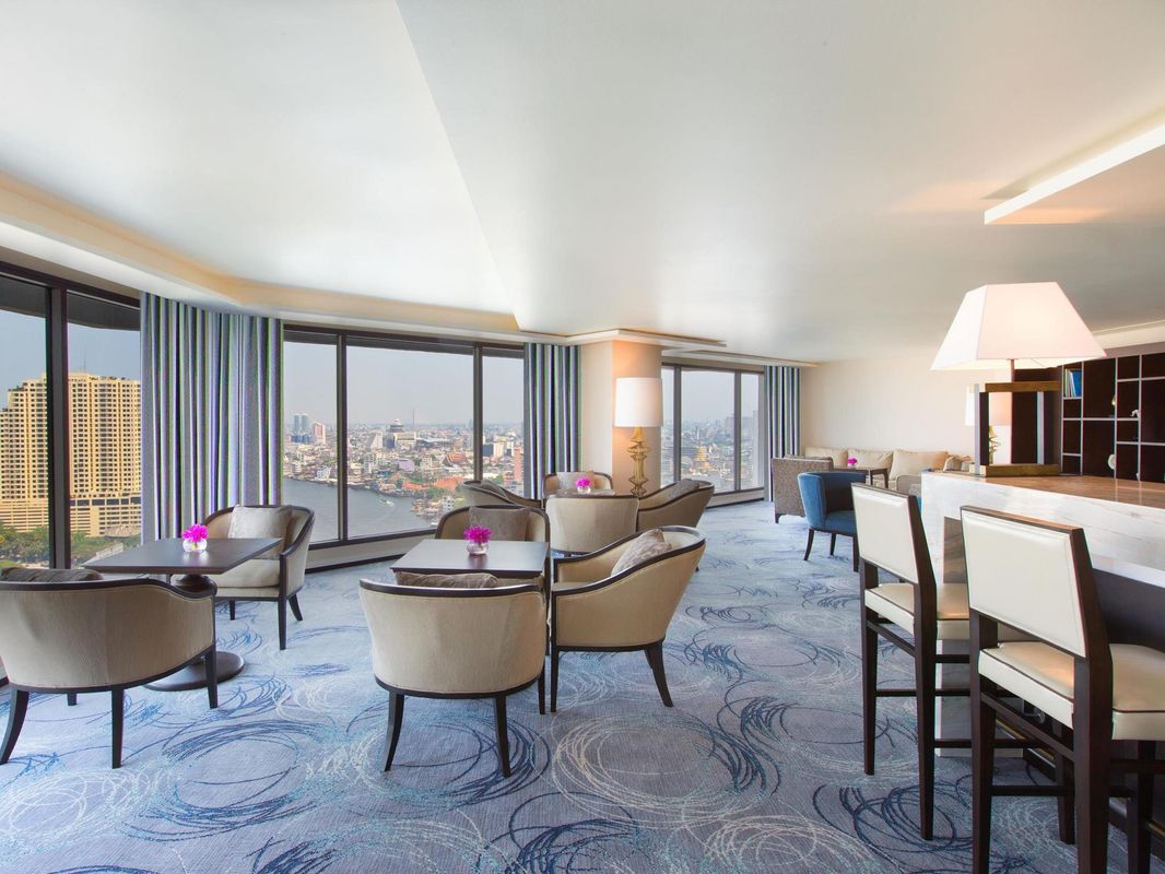 Royal Orchid Sheraton Hotel & Towers фото 29
