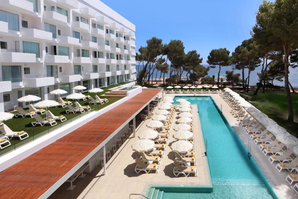 Iberostar Selection Santa Eulalia Ibiza фото 0