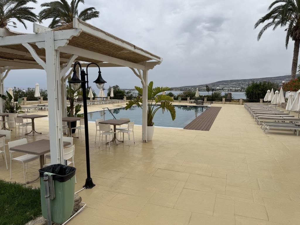 Vrachia Beach Hotel & Suites фото 24