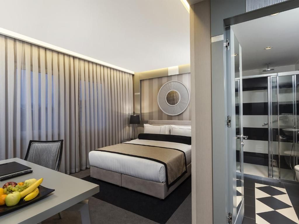 Ramada Hotel & Suites by Wyndham Istanbul Sisli фото 32