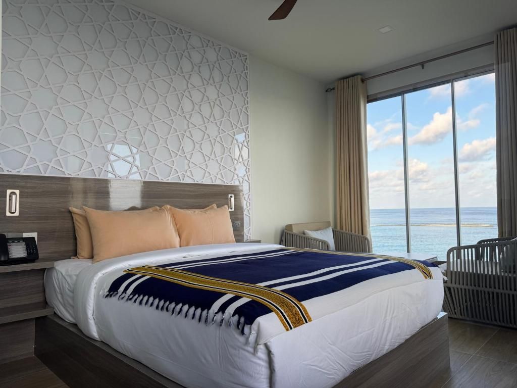 Avyanna Gulhi Beach Hotel фото 3