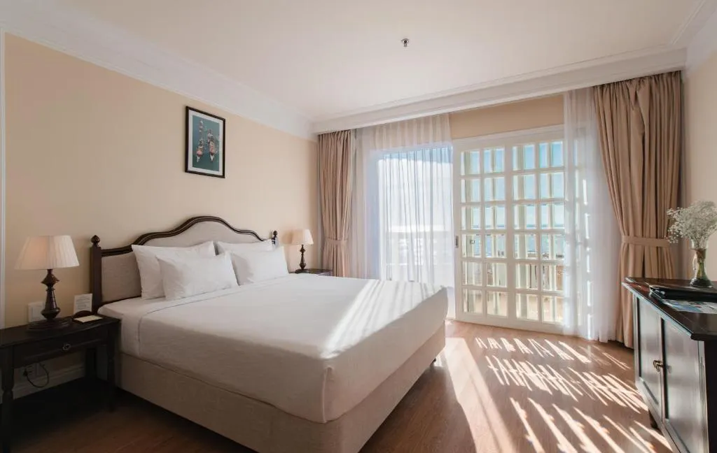 Sunrise Nha Trang Beach Hotel & Spa фото 3